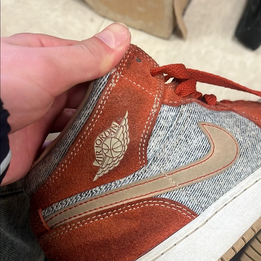 Air Jordan 1 Mid SE GS 'Denim Red’ medium condition - Picture 6 of 6